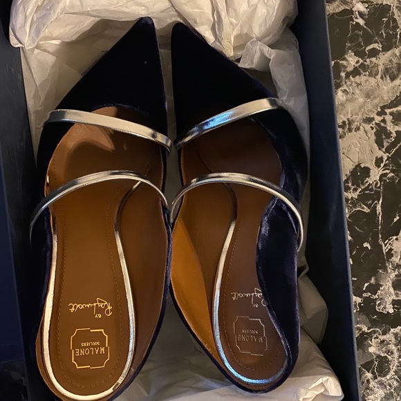 Heels - Picture 3 of 8